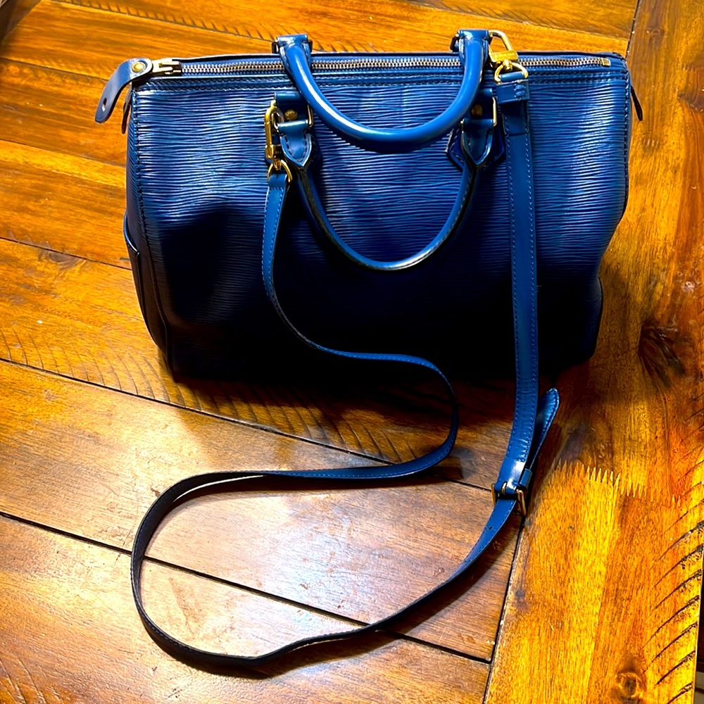 Louis Vuitton Speedy 30 blue epi leather VI0991 with original LV shoulder strap